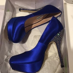Steve Madden Partyy-R Blue Satin